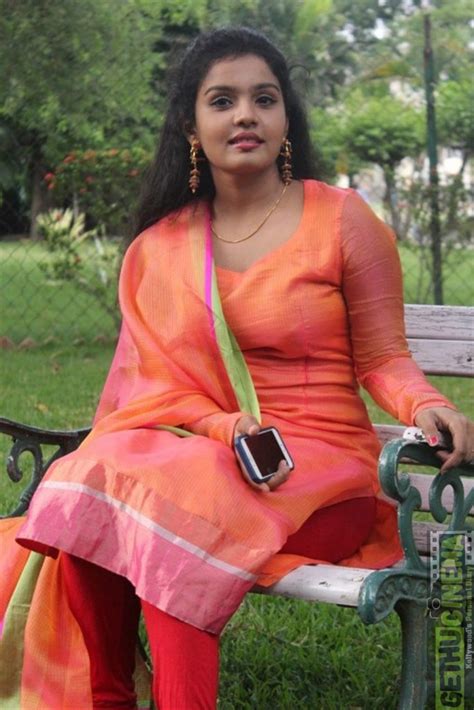 Actress Maya Gallery Gethu Cinema