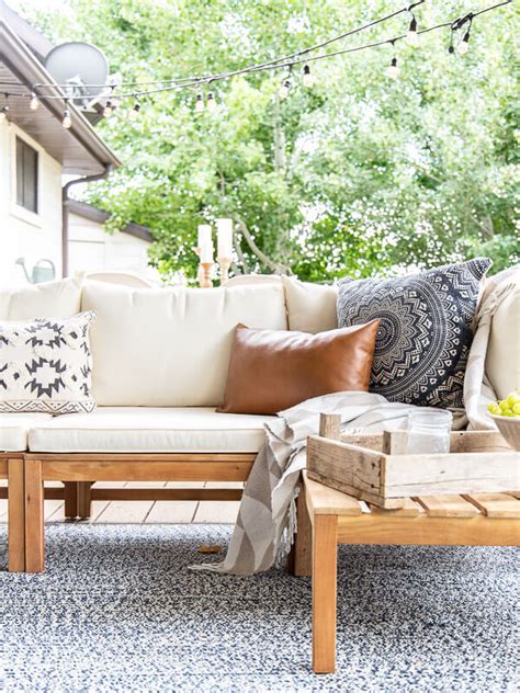 Home decorating ideas 35+ rustic farmhouse spring decor ideas to add a unique touch to. Mid Century Farmhouse Outdoor Decor Ideas With A Boho ...