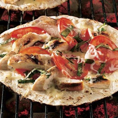 Tortilla Pizza Chicken Margherita Mexican Food Recipes Recipes