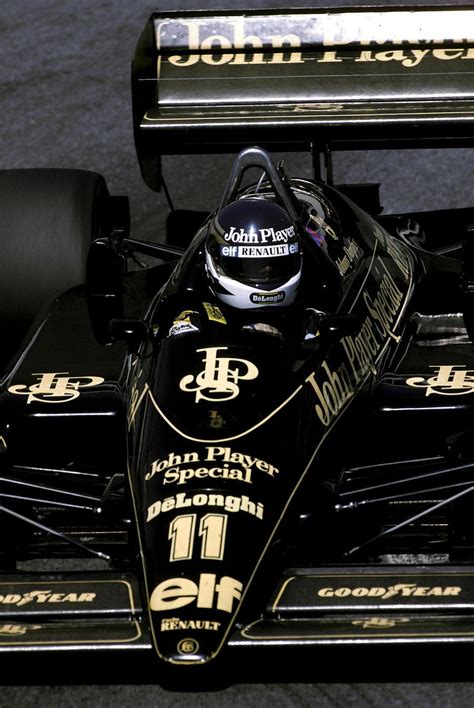 This site is currently under construction. The 7th Marquess of Bute, John Cric... Johnny Dumfries in the Lotus 98T 1986 : formula1