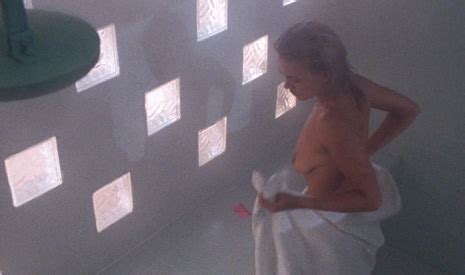 Brenda Bakke Nude And Sexy Celeb Pictures