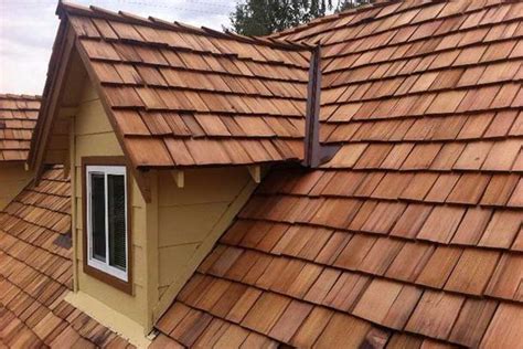 Here are some different types of wooden roof trusses to give you a better idea of all the options available. Wood Shake Roofing in San Jose | Westshore Roofing, Inc.