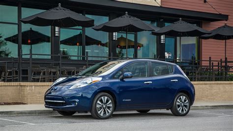 2016 Nissan Leaf Offers 107 Mile Range With 30 Kwh Battery Leaf S