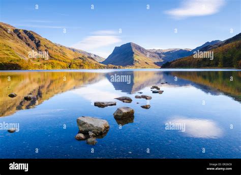 The Shore Of Buttermere With Robinson Fell And Fleetwith Pike Lake