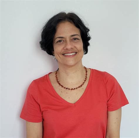 Prof Dr Viviane De Freitas