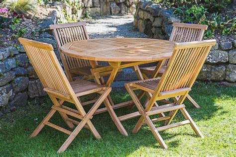 Your Guide To Get The Best Garden Table And Chairs Decorifusta