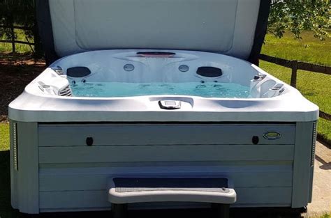Jacuzzi Hot Tubs J400 Series Designer Collection Tanby Pools