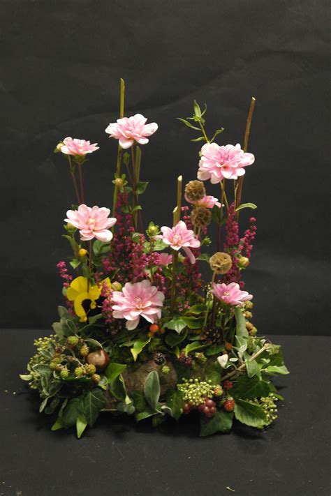 Vegetative arrangement (With images) | Flower arrangements