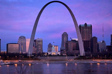 Filegateway Arch And St Louis Mo Riverfront At Dawn Wikimedia Commons