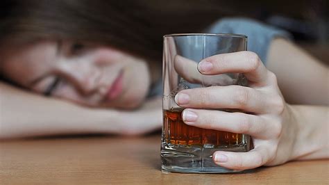 Passing Out From Alcohol Tied To A Doubling Of Dementia Risk
