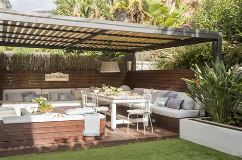 Pergolas techadas con policarbonato / : Pérgolas para terraza y jardín: la cubierta perfecta