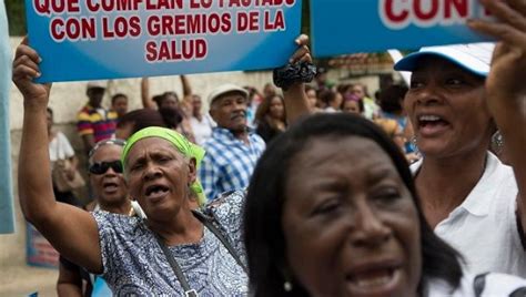 dominican republic doctors go on 48 hour strike news telesur english
