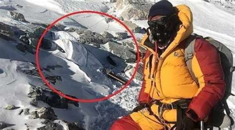 Shocker There Are More Than 200 Dead Bodies On Mt Everest Climbers