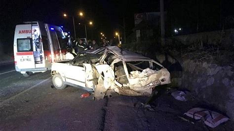 Manisa da iki otomobil kazaya karıştı 4 yaralı Güncel Gündem Haberleri