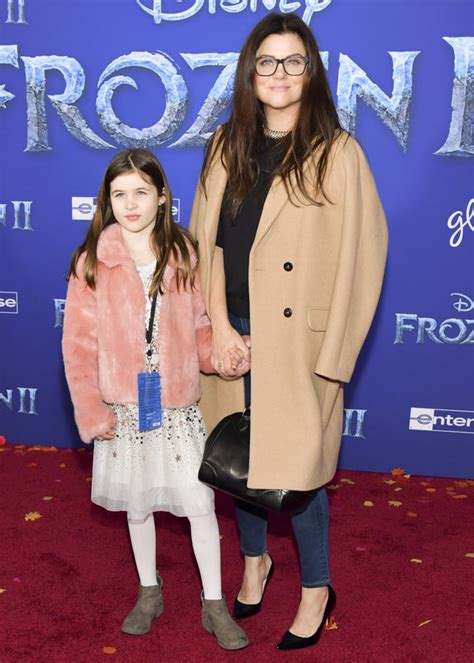 Harper Renn Smith And Tiffani Thiessen At The Frozen 2 Premiere In Los