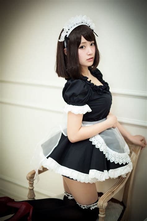 Sexy Japanese Maid Halloween Cosplay Costume Plaid Maid Ruffle Dress Hollow Out Heart Lolita
