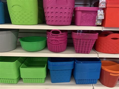 Cheap Ways to Organize from the Dollar Store