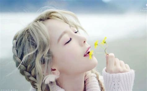 Chapter three] (white ver.) 售销记录 : TAEYEON MV 集合【字幕】_哔哩哔哩 (゜-゜)つロ 干杯~-bilibili