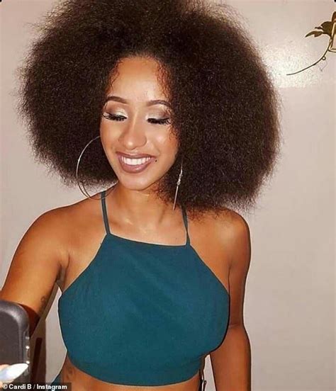 Cardi B Dons A Bikini And Embraces Natural Hair Texture On Instagram In 2021 Natural Hair