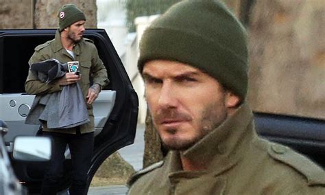 David Beckham Is Back On Daddy Duty As He Carries Harpers Toys Daily