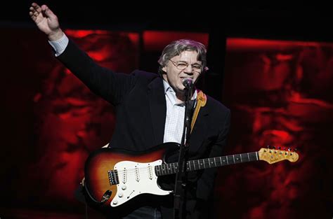 Steve Miller Inducted Into Rock And Roll Hall Of Fame And Becomes A Jerk