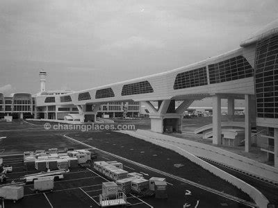 Klia2 however, has air conditioned gangways connecting planes to their respective departure gates. 10 Noticeable Differences between LCCT and KLIA2