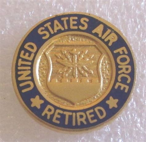 Vintage United States Air Force Retired Member Lapel Pin Hat Pin Usaf