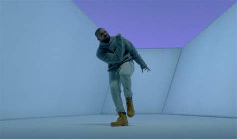Drakes New Video For Hotline Bling Has Everyone Talking About His