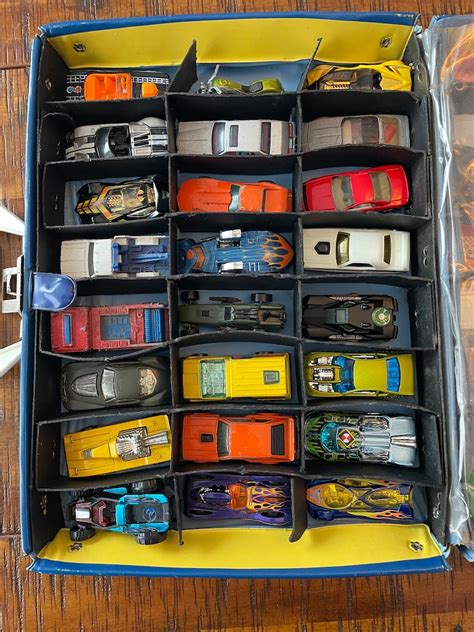 Vintage Official Matchbox Collectors Case No In Blue With