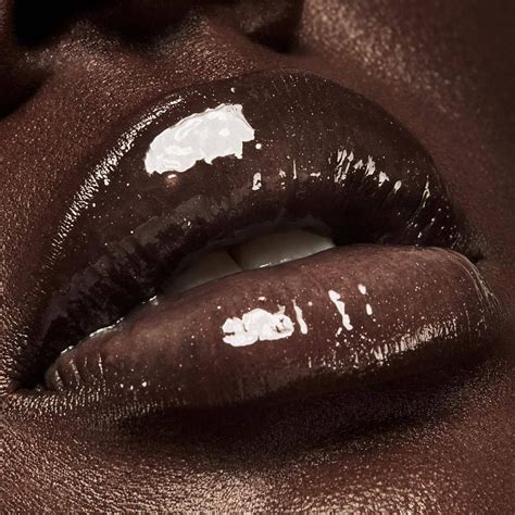 Highglo Dark Skin Beauty Brown Aesthetic Glossy Lips