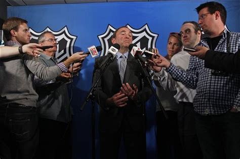 Nhl Owners Players Exchange New Proposals In Effort To Avoid Lockout