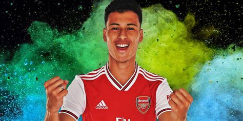 arsenal make gabriel martinelli their first signing of the summer