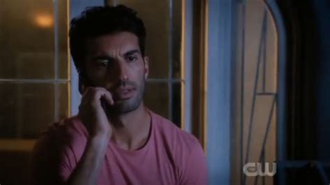 Janethevirgin 5x01 “chapter Eighty Two” Jane The Virgin Chapter Fictional Characters