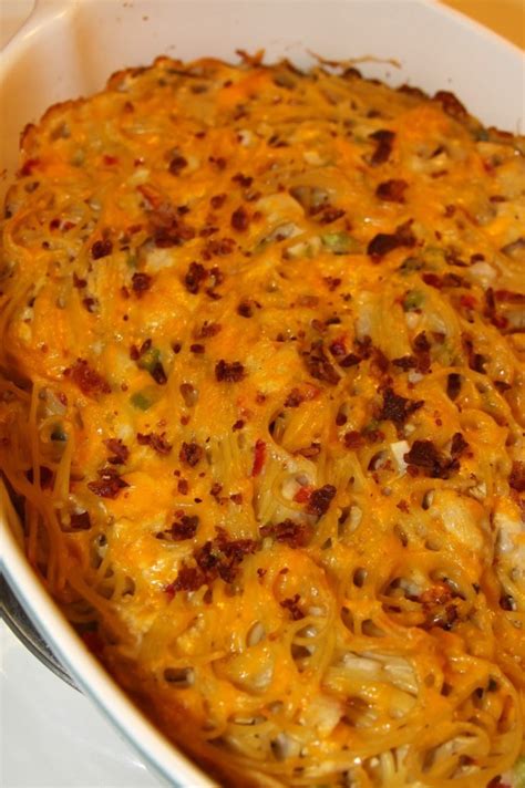 This chicken broccoli casserole recipe is made healthy using brown rice, tender chicken, fresh broccoli, and a flavorful sauce. The Pioneer Woman's Chicken Spaghetti Casserole | Recipe ...