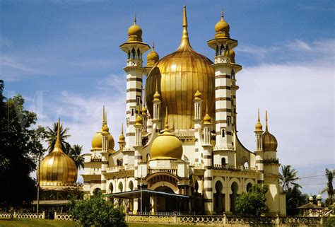 This means that it rides on a ladder or body on frame chassis making it as robust as its fortuner and hilux brothers. 20 Most Beautiful Mosques in Malaysia | TallyPress