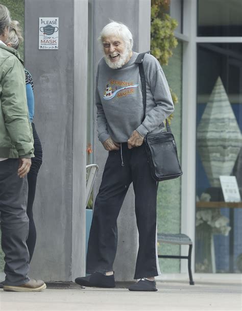 Dick Van Dyke 96 Makes Rare Public Appearance After Hitting Gym With Wife News And Gossip