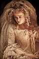 Helena Bonham Carter As Miss Havisham In 'Great Expectations' Film ...