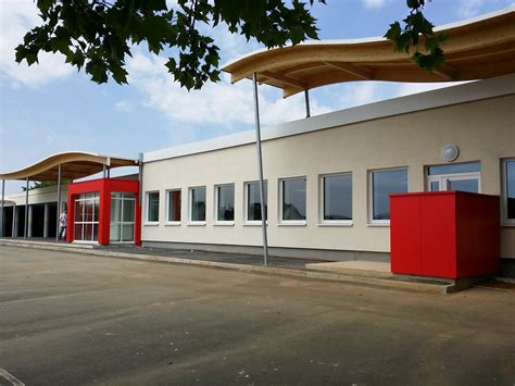 Photographie Collège PIERRE et MARIE CURIE à Héricourt demipension