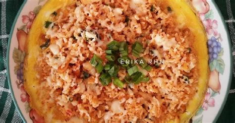 Nam kimchi sendiri merupakan sebuah racikan yang ditemukan oleh ahli kuliner, terutama saat mengkombinasikan rasa antara nasi dan lauk 1 sdm saus tiram 1 sdm kecap asin 400 g nasi putih 1 sdt kecap manis 1 sdt minyak wijen 2 smd minyak goreng 1/2 sdt merica bubuk 100 g daging sapi. Resep Kimchi Bokkeumbab (Nasi Goreng Kimchi) oleh erika rhn - Cookpad