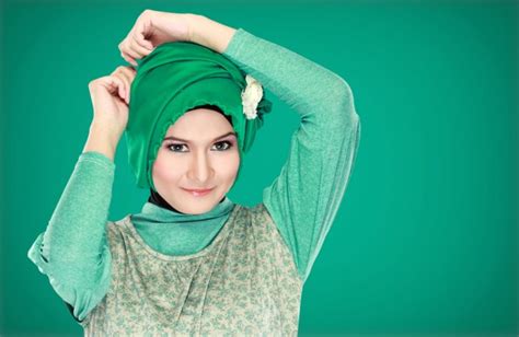 intip inspirasi 8 padu padan busana hijab kasual dan tutorial hijab ini yuk