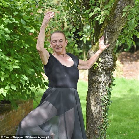 Dainty Doreen Is Britains Oldest Ballerina At 71 Former Engineer