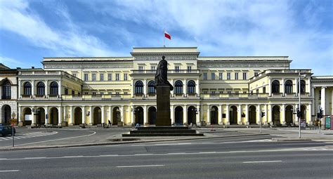 Apply for a personal loan, or learn how to invest in your financial future. Bank Square, Warsaw - Wikipedia