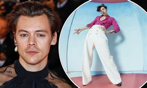 Harry Styles Announces His New Album Fine Line And Sends His Fans Into Meltdown Daily Mail Online