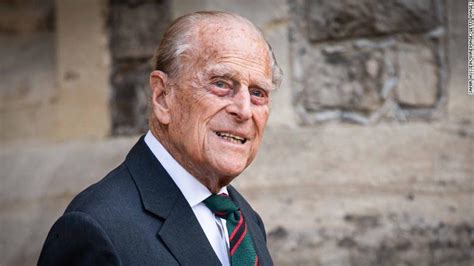 A statement issued by the palace just after midday spoke of the queen's deep sorrow following his. Queen Elizabeth's Husband, Prince Philip Hospitalized ...