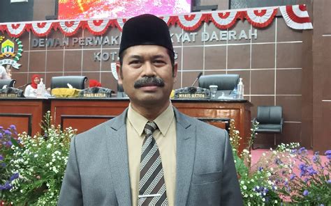 Rektor Uniba Siap Menjadi Wali Kota Serang 2024 Banten