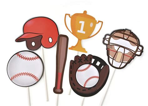 Las Decoraciones De La Fiesta De Béisbol Incluyen Una Pancarta De Feliz