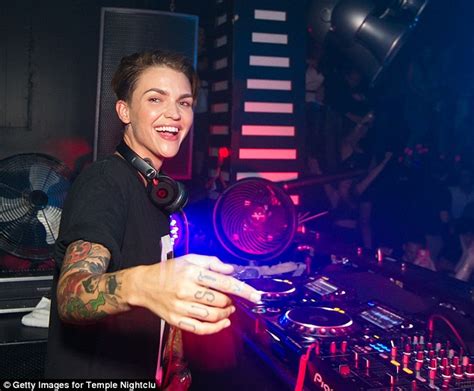 Ruby Rose Hits Back At Online Haters Who Have Slammed Her Dj Skills Daily Mail Online