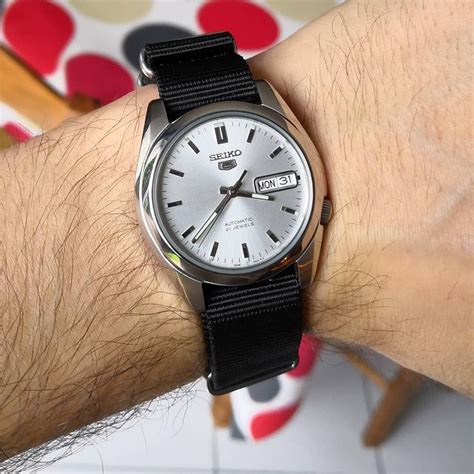Maybe you would like to learn more about one of these? Top 11 Best Automatic Watches Under $200 That Look Like a ...