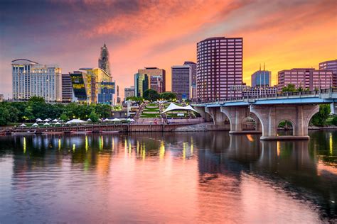10 Things You Need to Know Before Moving to Hartford, CT - 2024