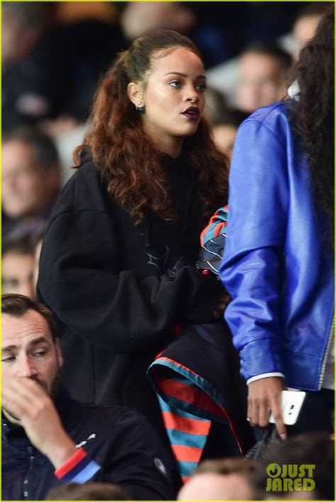 Rihanna Perfects Her Selfie Game At Psg Soccer Match Photo 3477563 Rihanna Pictures Just Jared